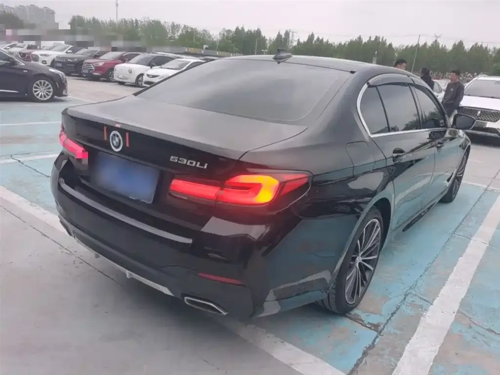 BMW 5 Series — фото 2