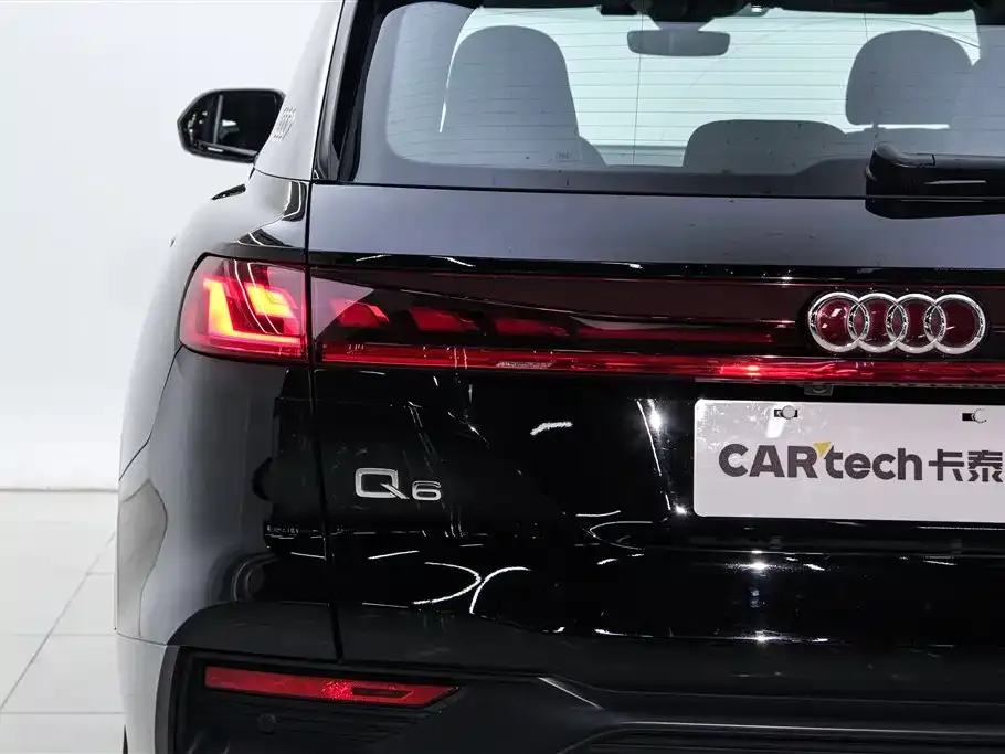 Audi Q6 2024 из CN, фото 2