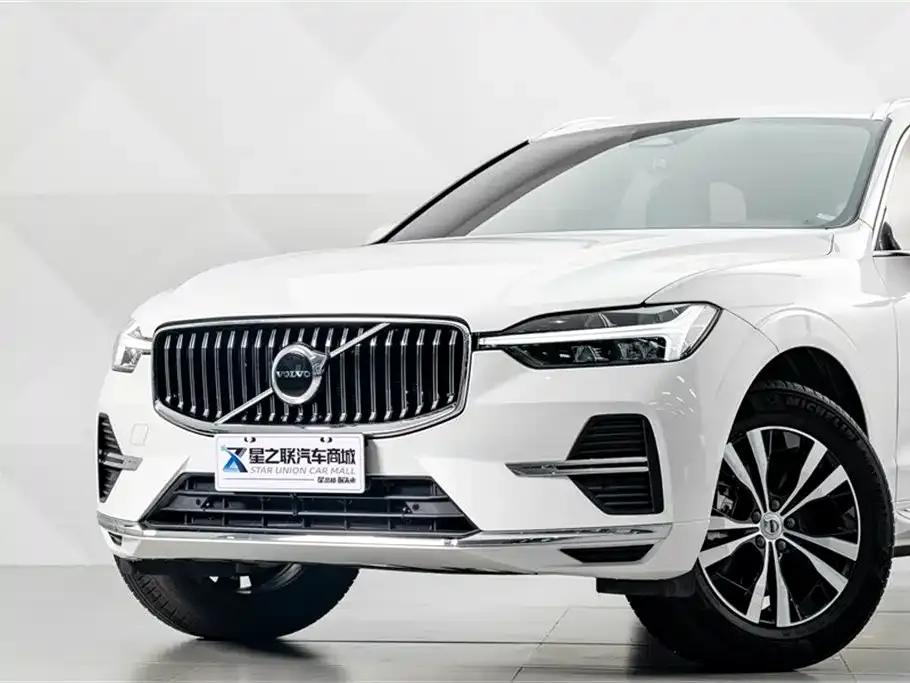 Volvo XC60 — фото 7