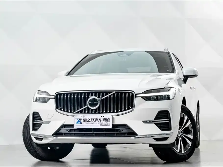 Volvo XC60 — фото 8