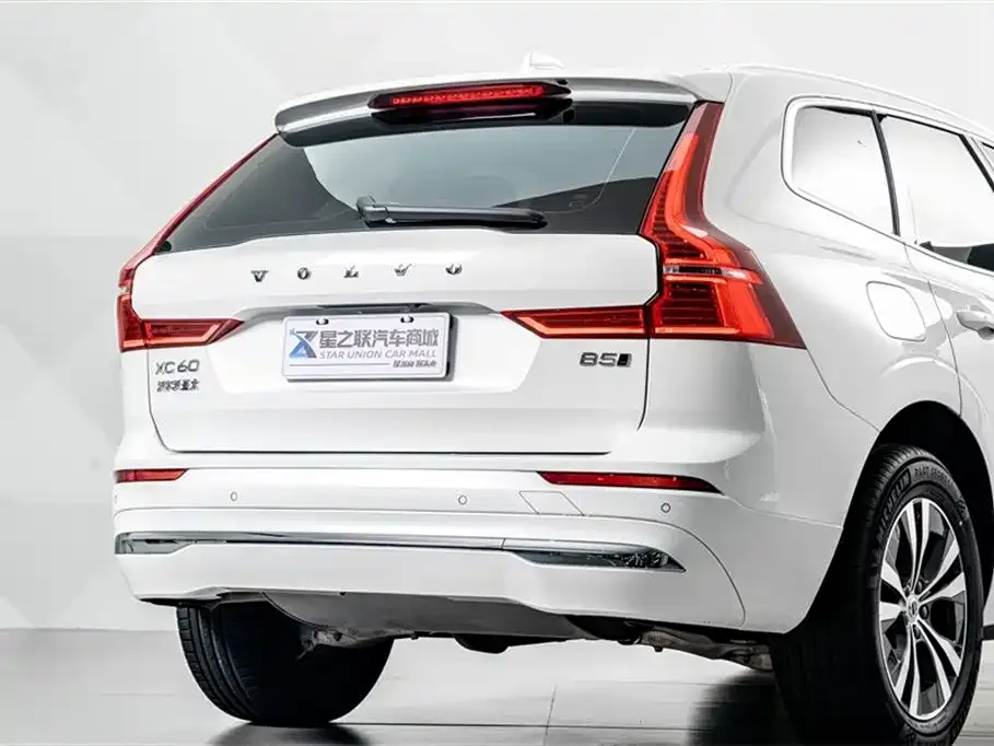 Volvo XC60 — фото 2