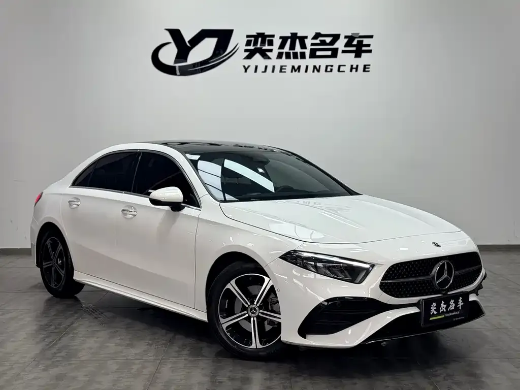 Mercedes-Benz A-Class — фото 7