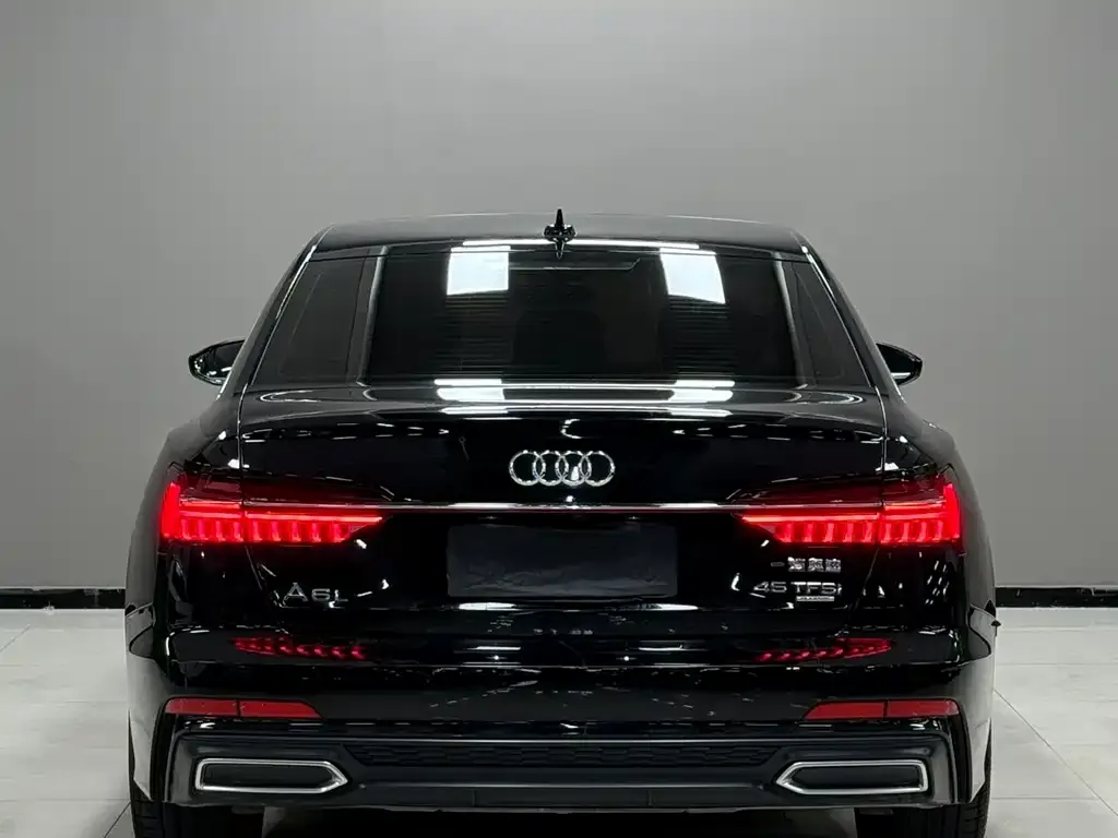 Audi A6L — фото 7