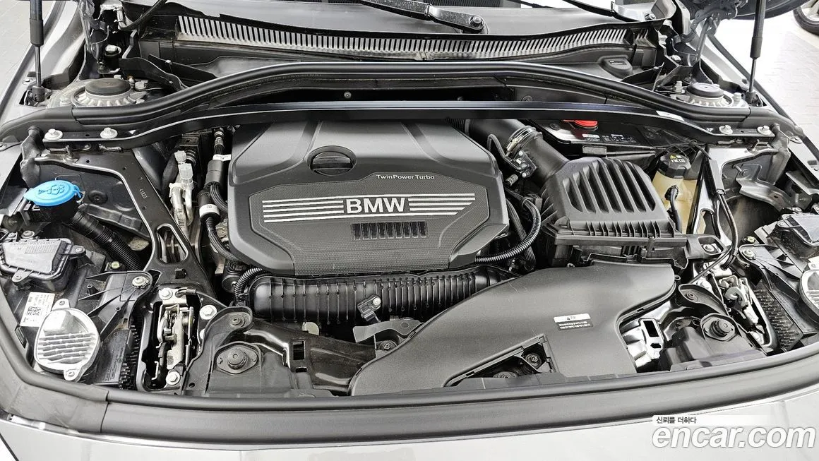 BMW 1-Series 2024 из KR, фото 8