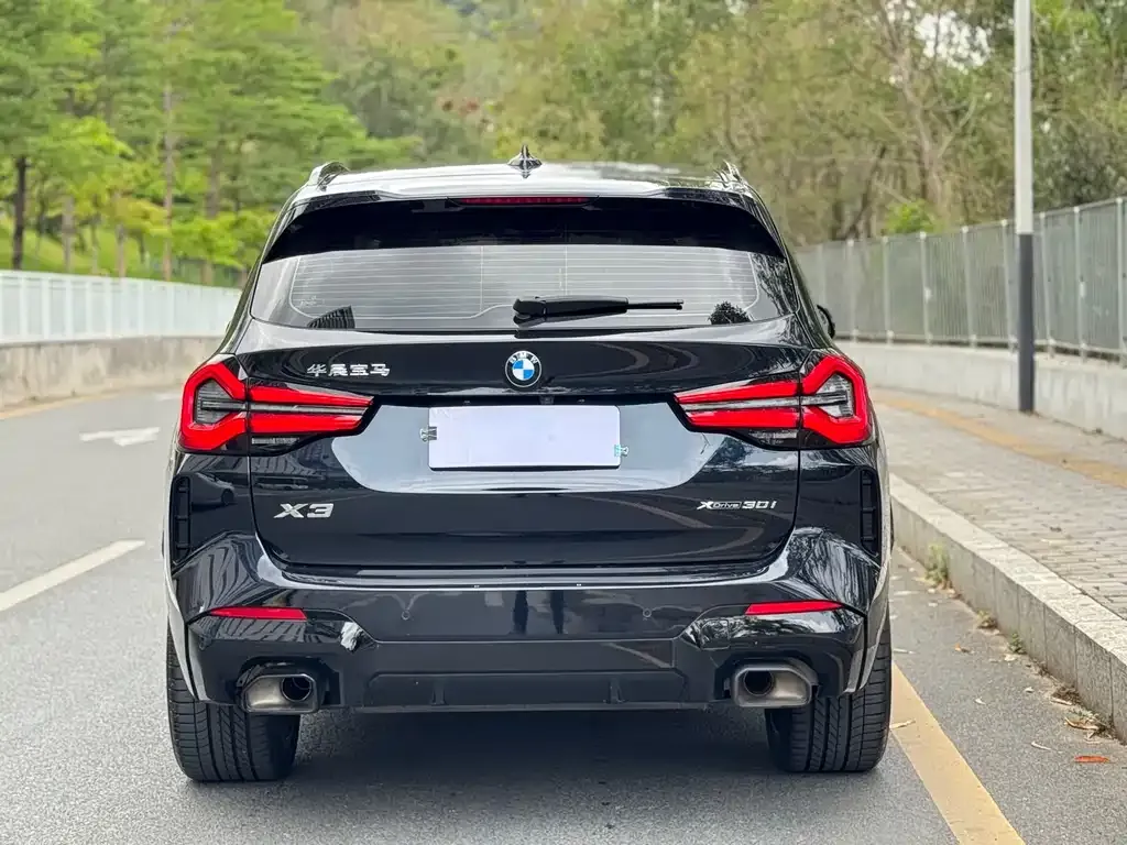 BMW X3 — фото 9
