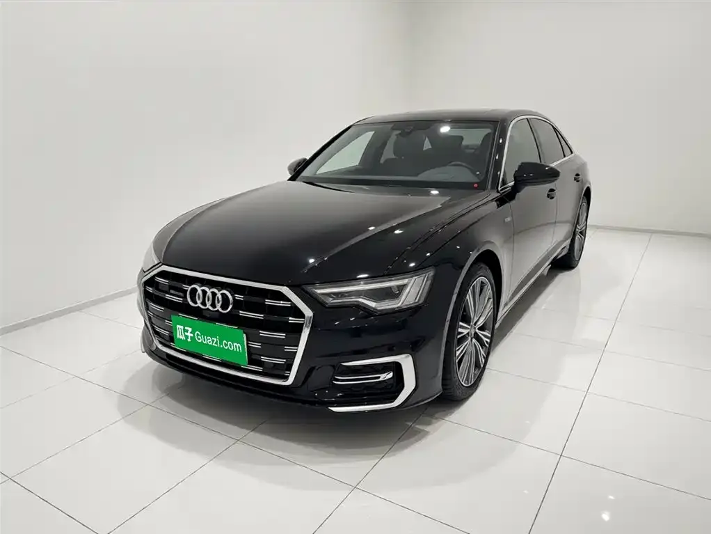 Audi A6L — фото 1