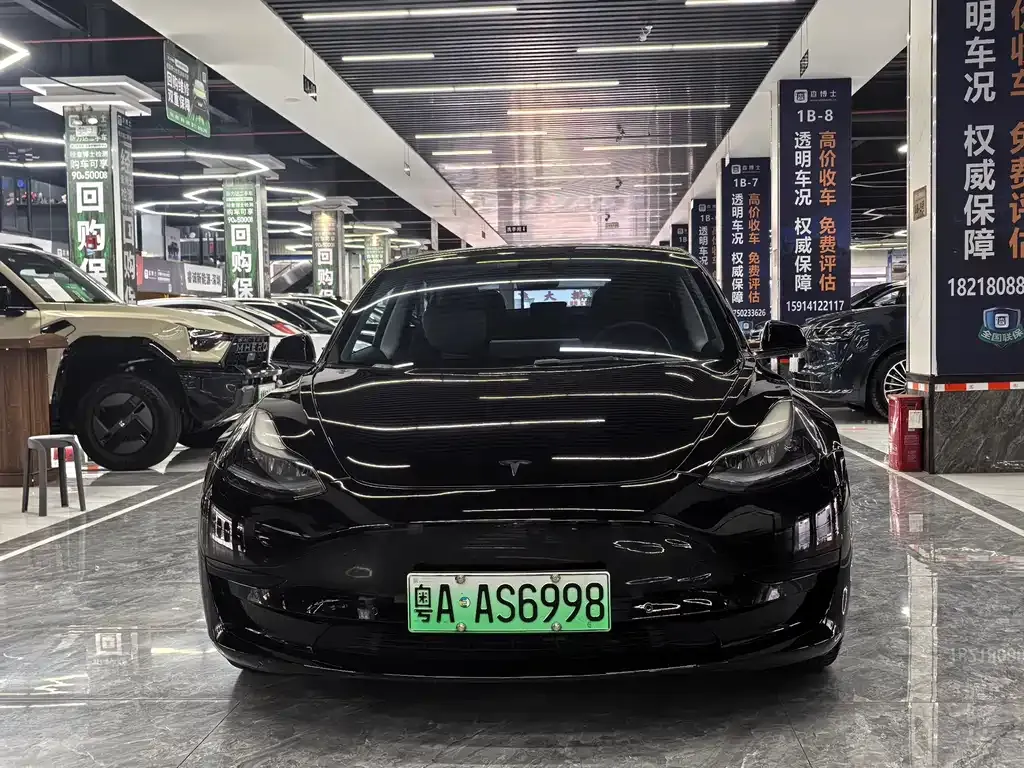 Tesla Model 3 — фото 4
