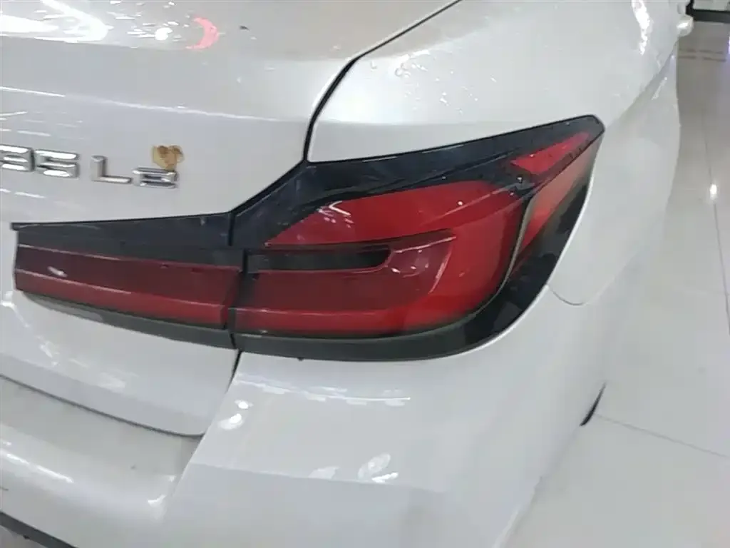 BMW 5 Series New Energy 2021 из CN, фото 3