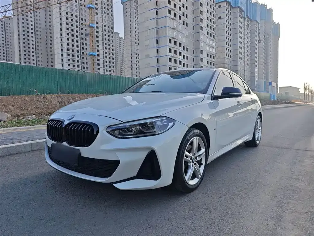 BMW 1 Series — фото 1