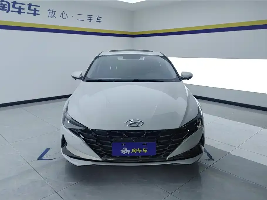 Hyundai Elantra — фото 6