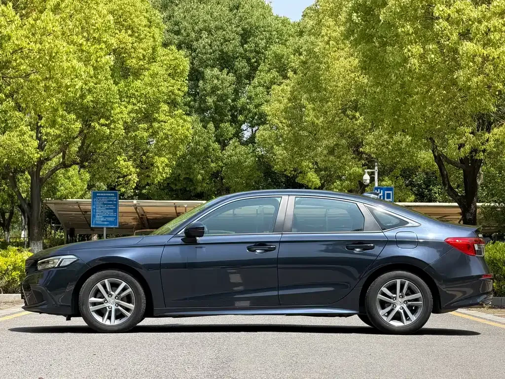 Honda Civic — фото 10