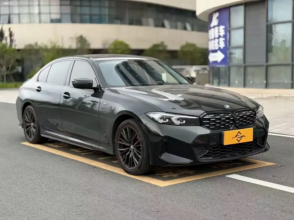 BMW 3 Series — фото 1