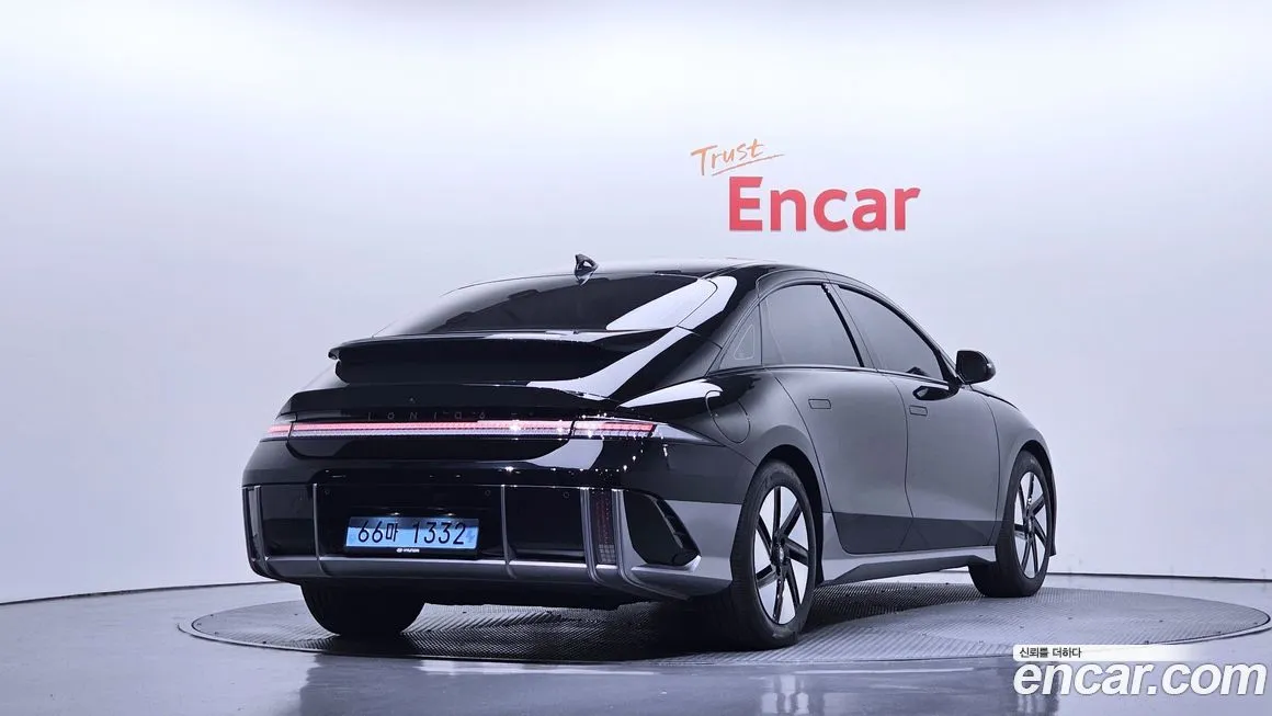 Hyundai Ioniq6 2023 из KR, фото 2