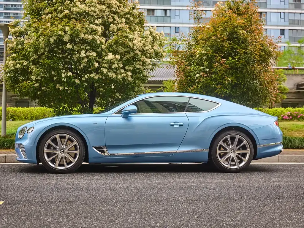 Bentley Continental — фото 9
