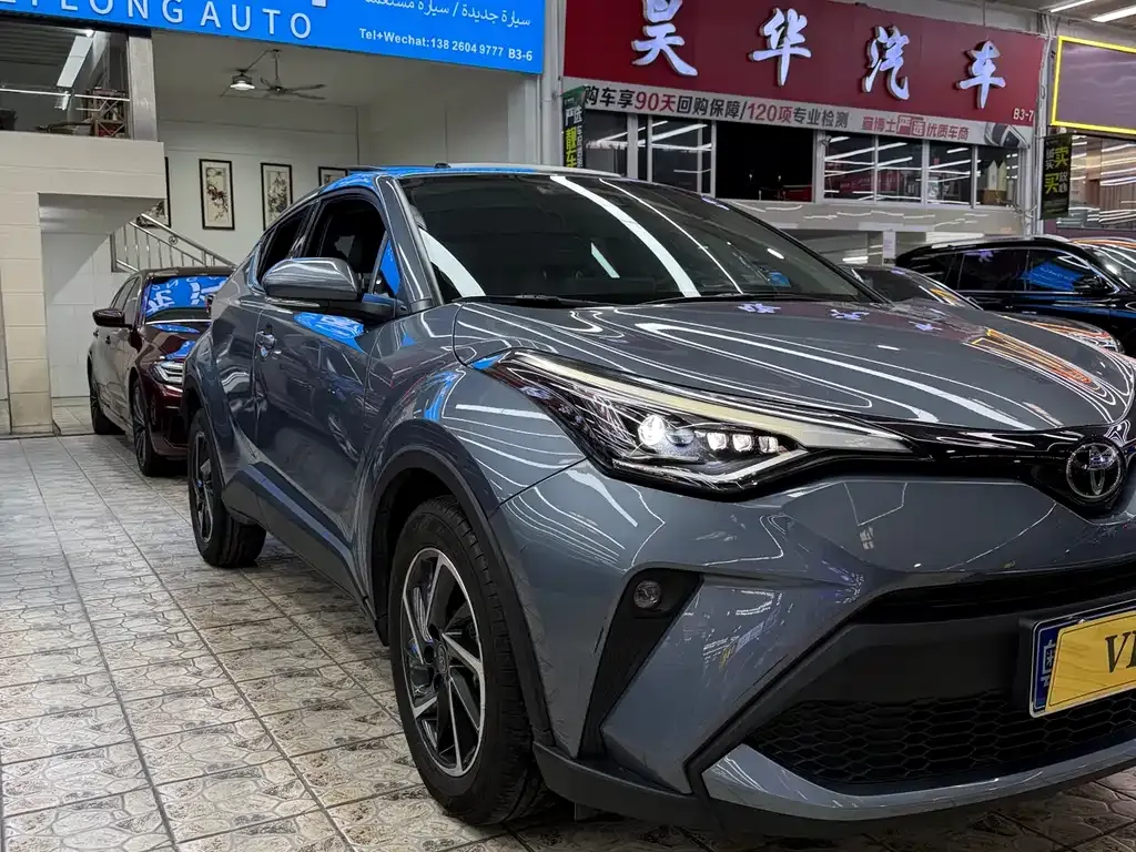 Toyota C-HR 2023 из CN, фото 2