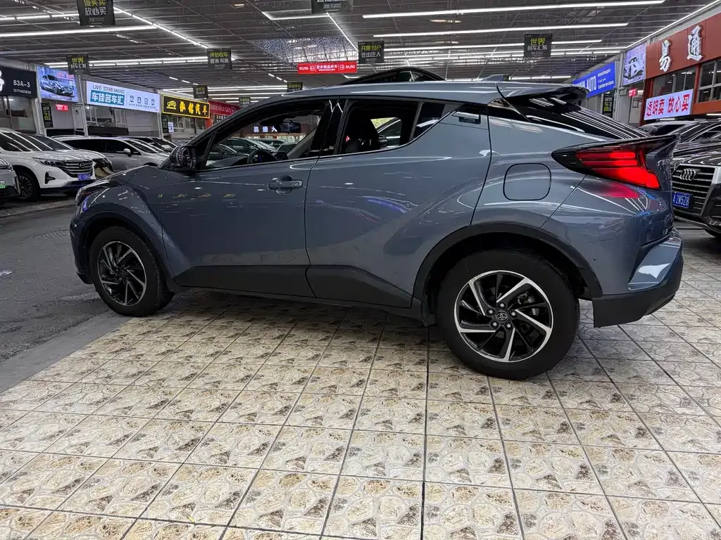 Toyota C-HR 2023 из CN, фото 3