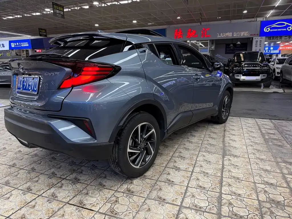 Toyota C-HR 2023 из CN, фото 7