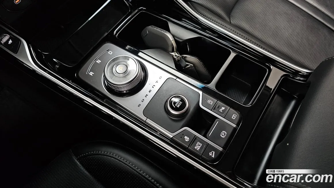 Kia Sorento — фото 9