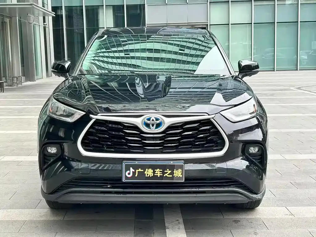 Toyota Highlander — фото 2