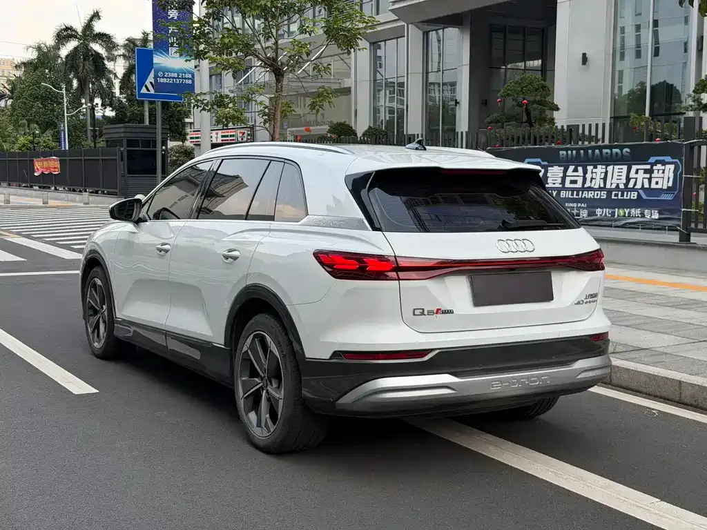 Audi Q5 e-tron 2022 из CN, фото 4