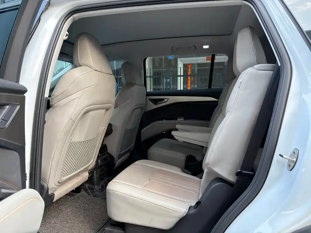 Audi Q5 e-tron 2022 из CN, фото 2