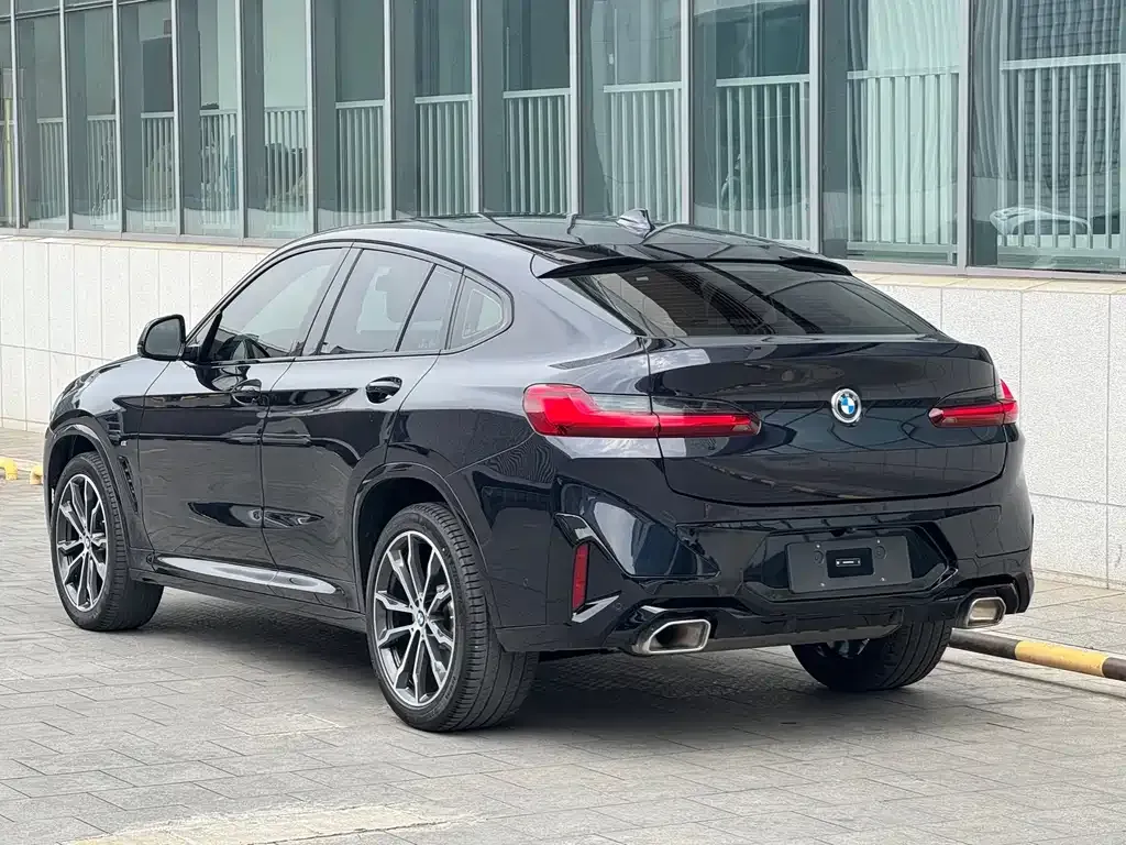 BMW X4 — фото 5