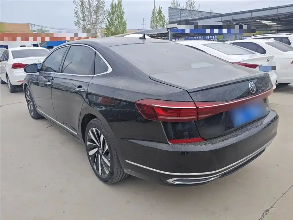 Volkswagen Passat — фото 9