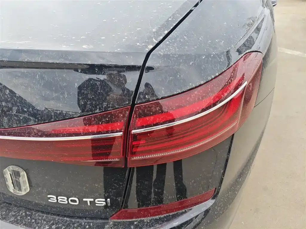 Volkswagen Passat — фото 8