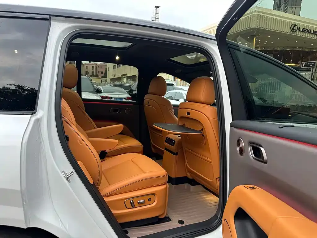 Li Auto i8 2025 из CN, фото 2