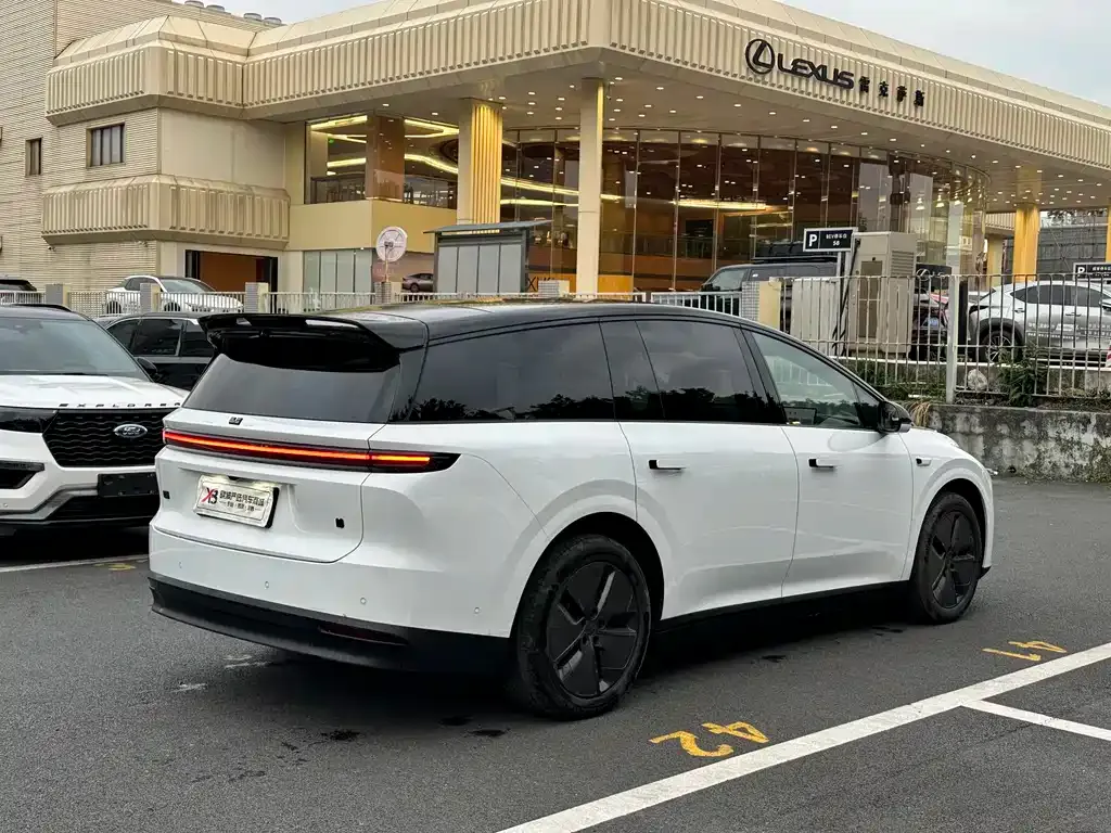Li Auto i8 2025 из CN, фото 8