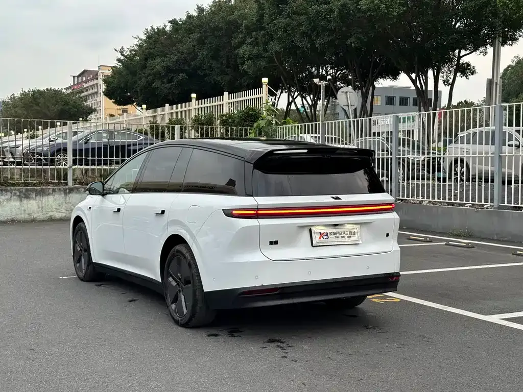 Li Auto i8 2025 из CN, фото 4