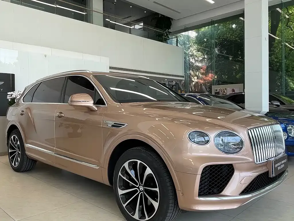 Bentley Bentayga — фото 9