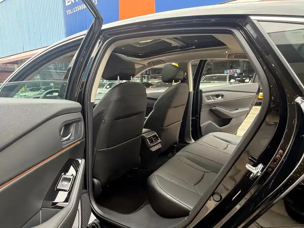 Honda Accord — фото 10