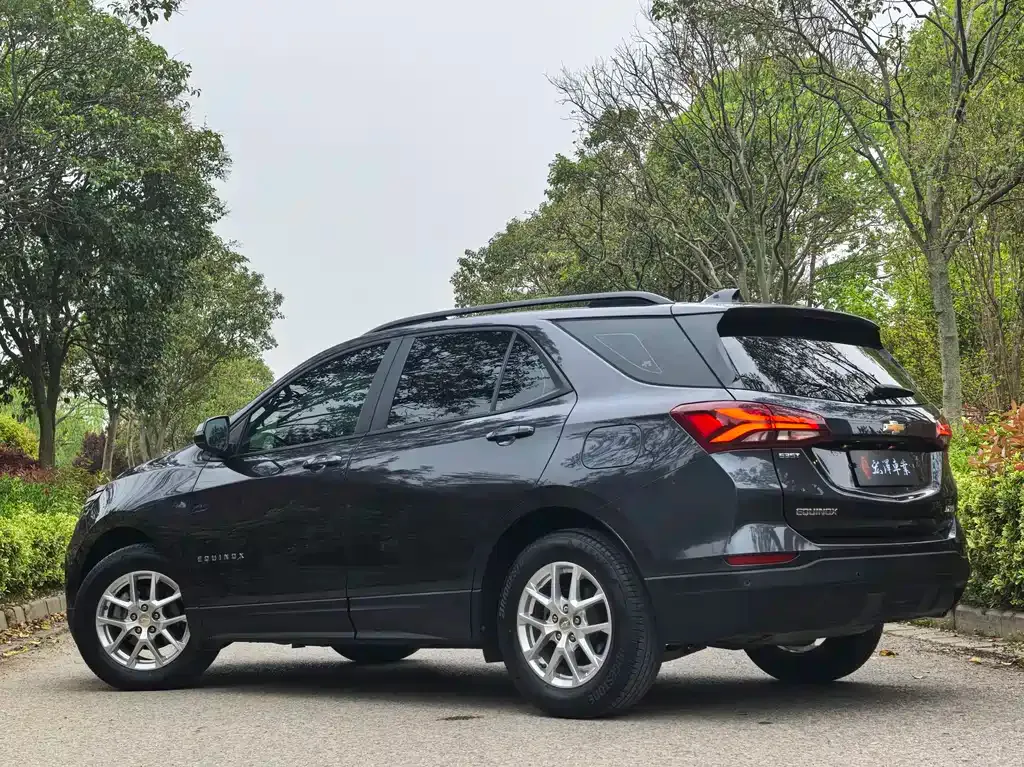Chevrolet Equinox 2022 из CN, фото 10