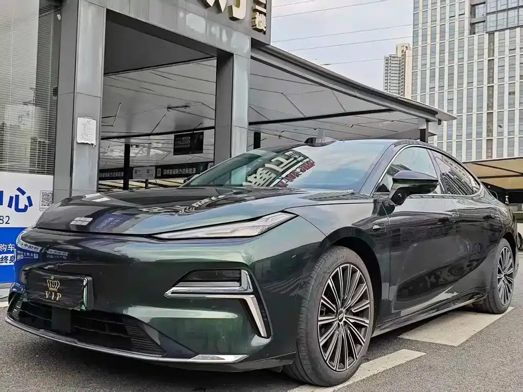 Geely Galaxy Xingyao 8 2025 из CN, фото 1