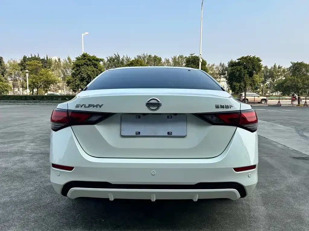 Nissan Sylphy — фото 4
