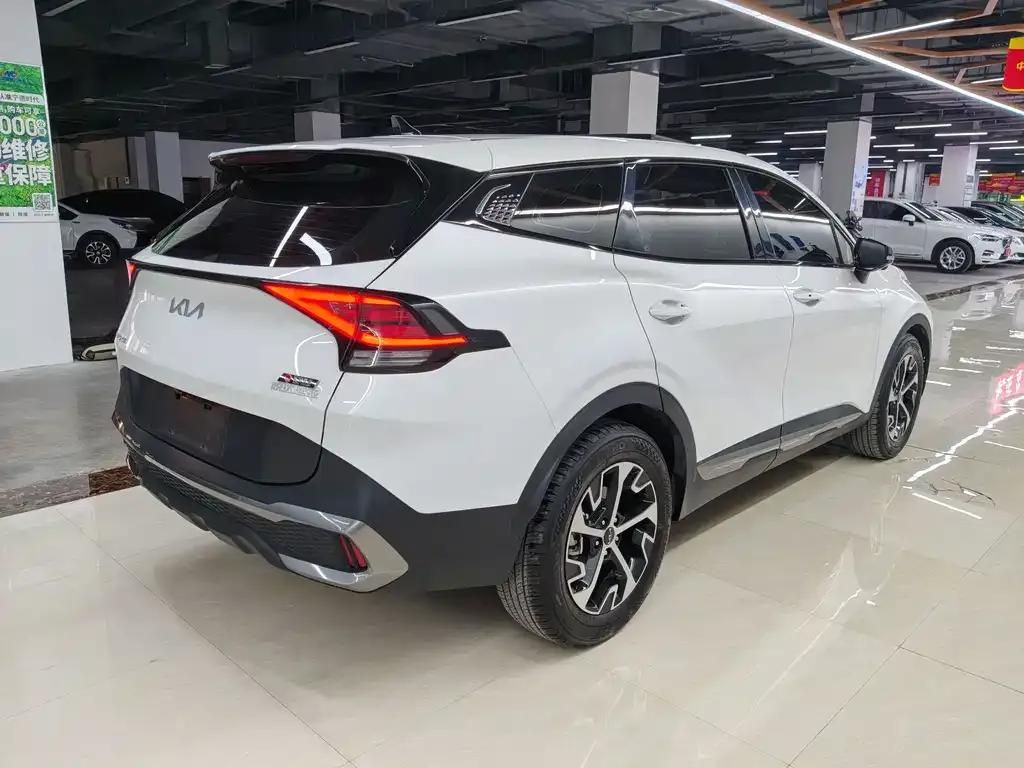 Kia Sportage — фото 8