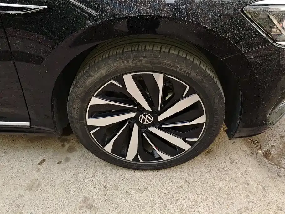 Volkswagen Passat — фото 5