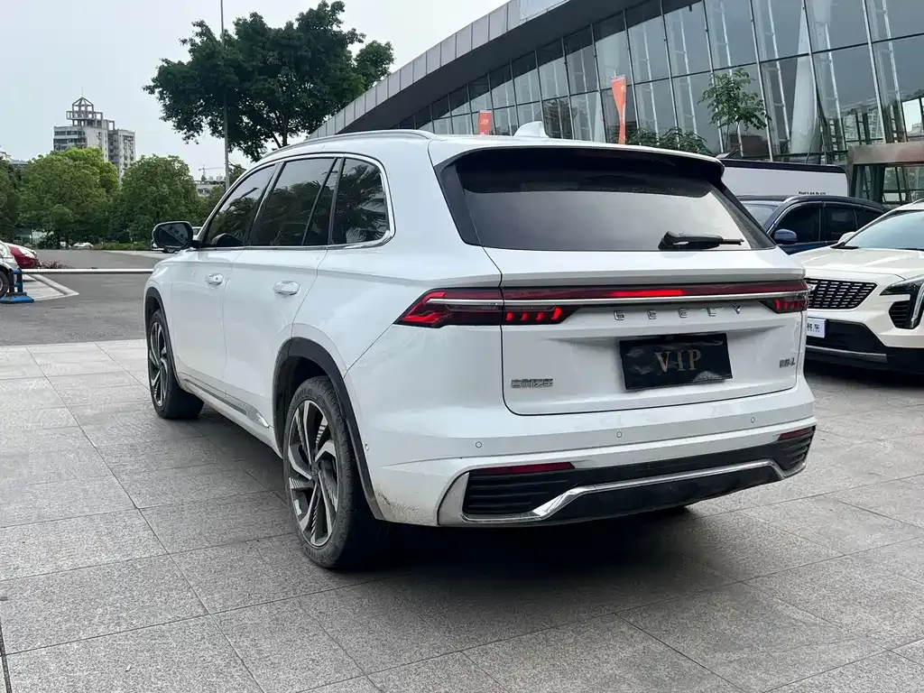 Geely Xingyue L — фото 6