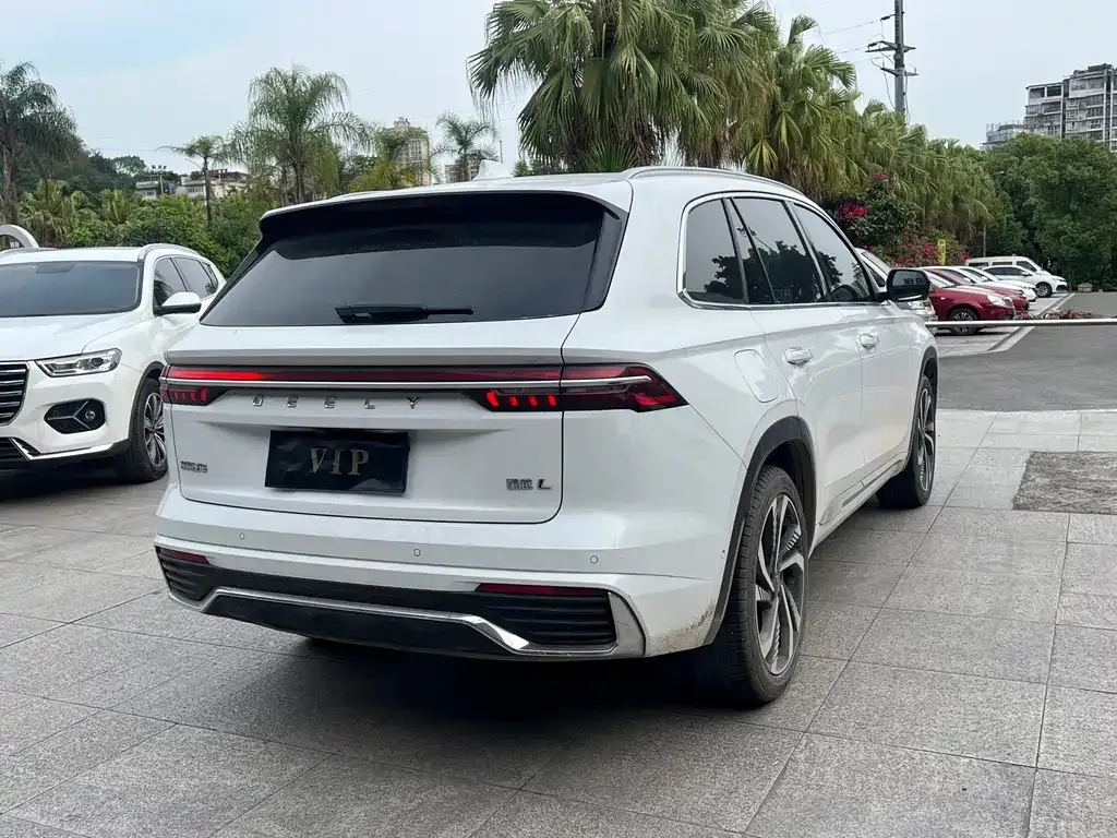 Geely Xingyue L — фото 3
