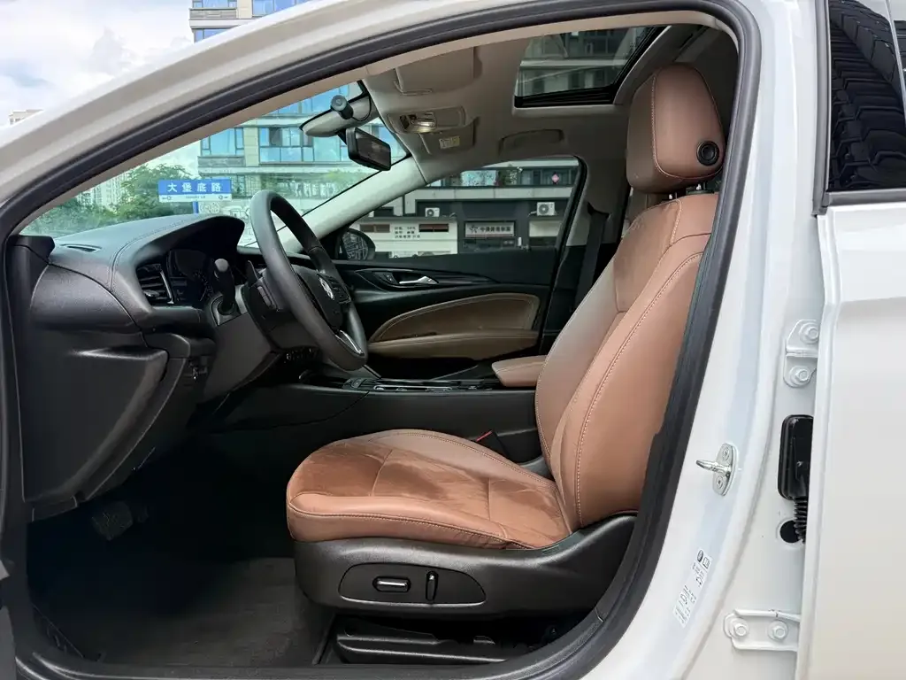 Buick Regal 2023 из CN, фото 3