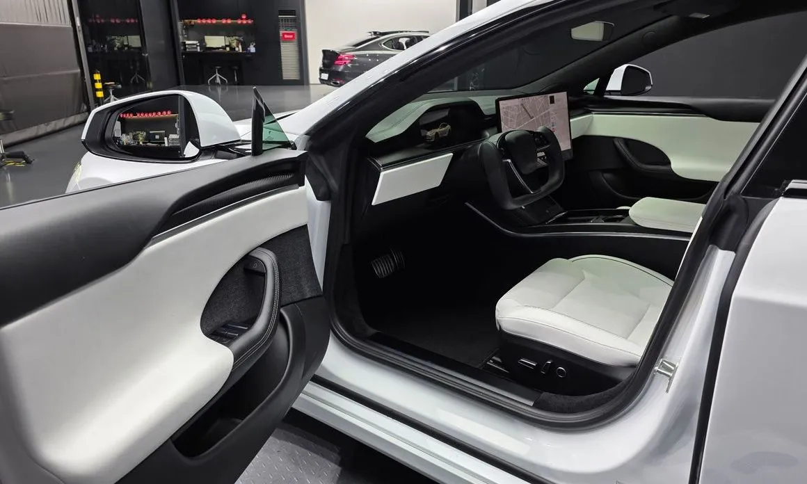 Tesla Model S 2024 из KR, фото 8