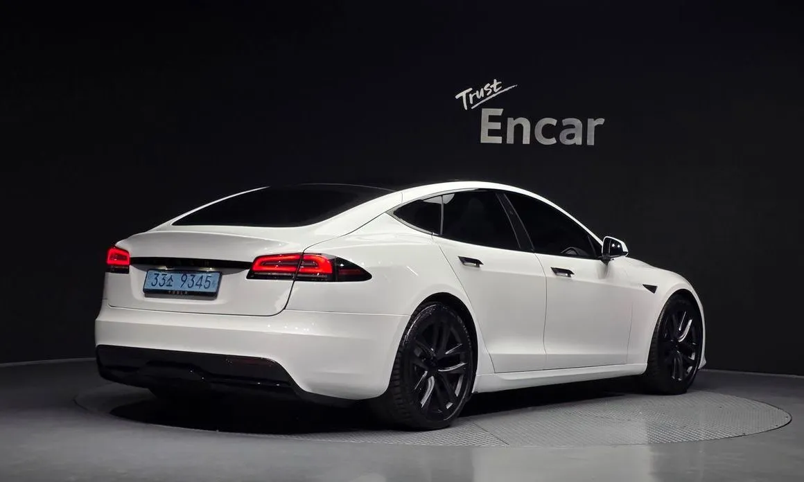 Tesla Model S 2024 из KR, фото 5