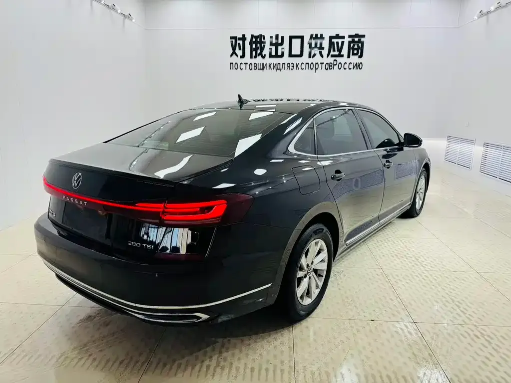 Volkswagen Passat — фото 10