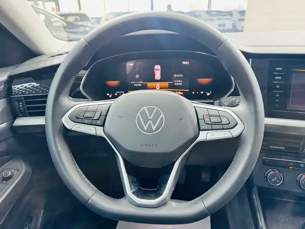 Volkswagen Passat — фото 7