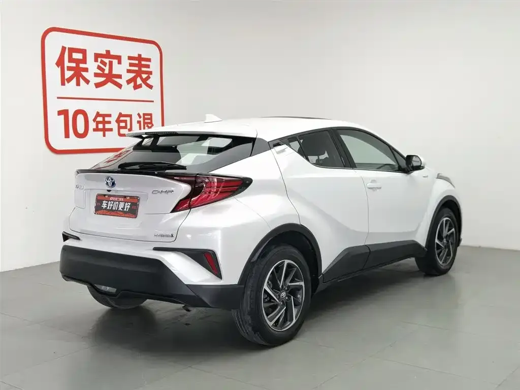 Toyota C-HR — фото 9