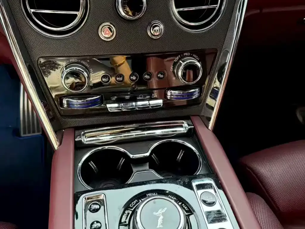 Rolls-Royce Cullinan 2021 из CN, фото 2
