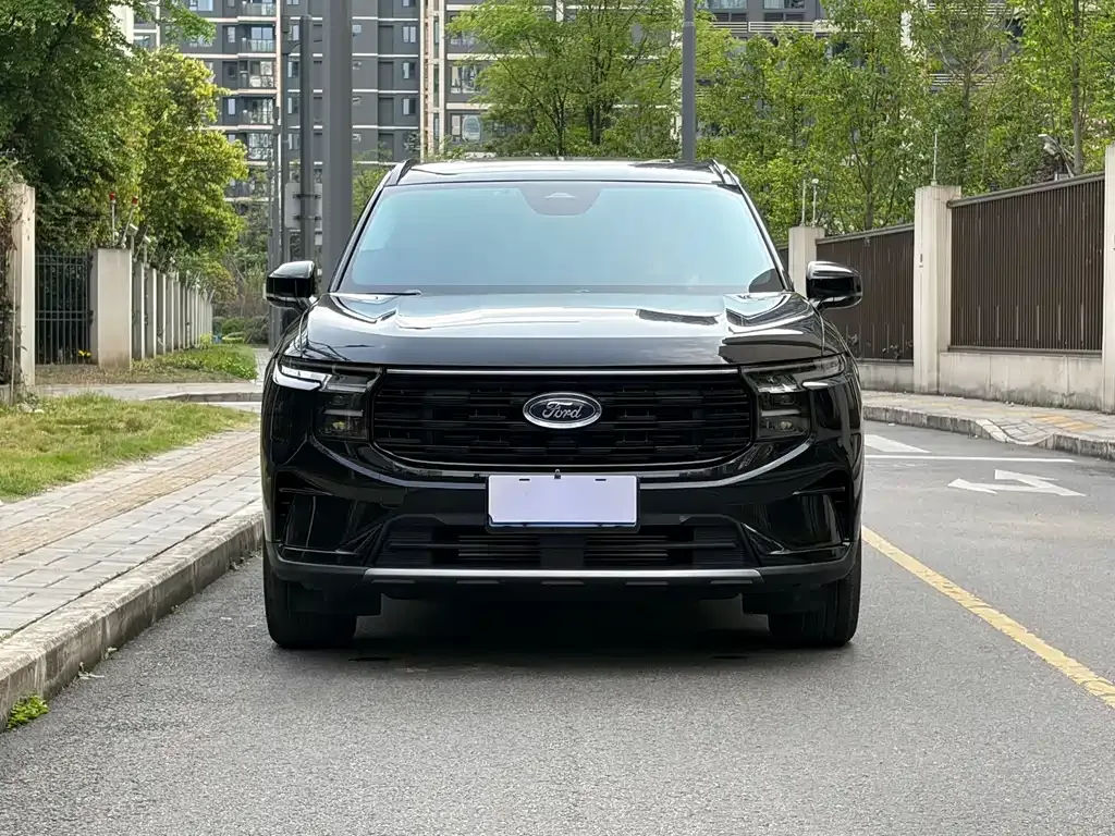 Ford Edge — фото 7