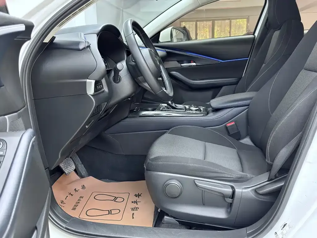 Mazda CX-30 2021 из CN, фото 6