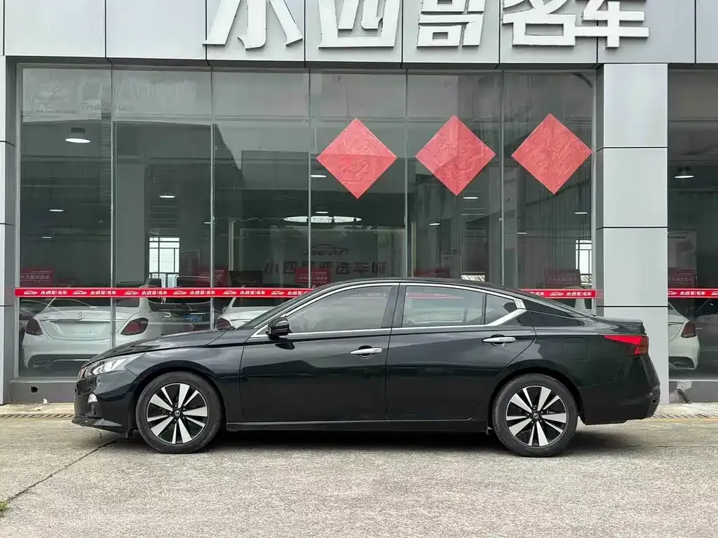 Nissan Teana — фото 2